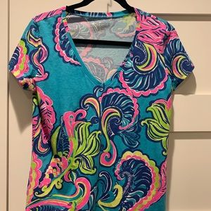 Lilly Pulitzer T-shirt Size Medium